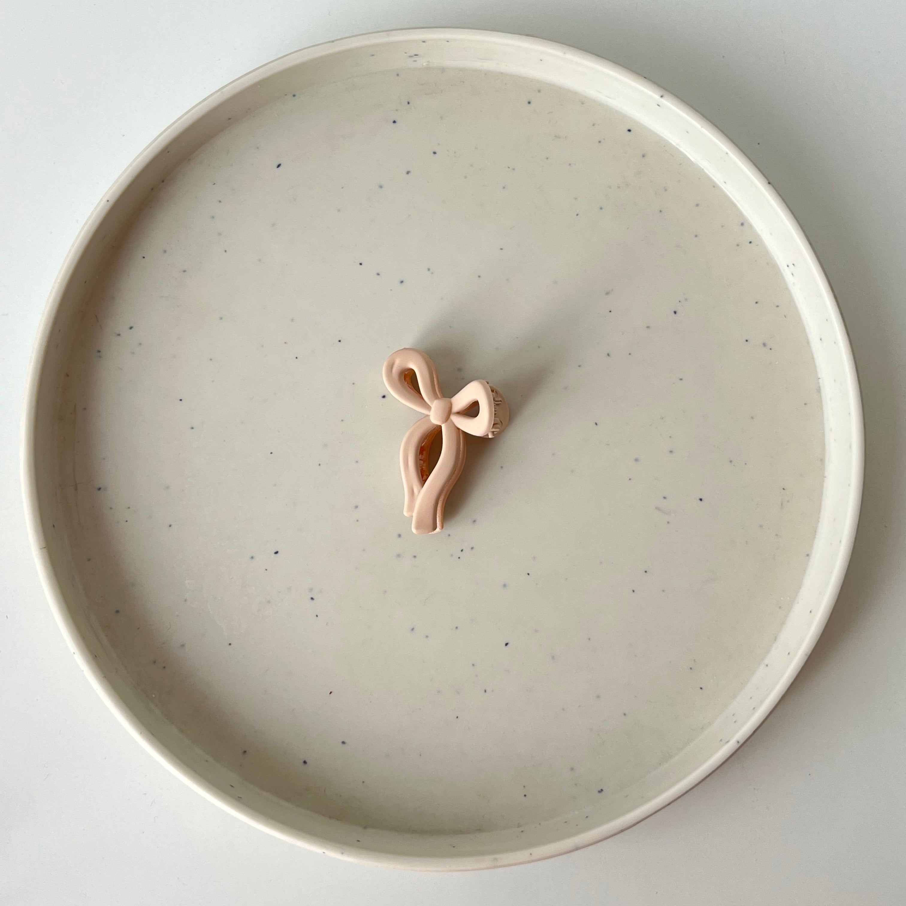 Matte Ribbon – Small Bow Hair Claw